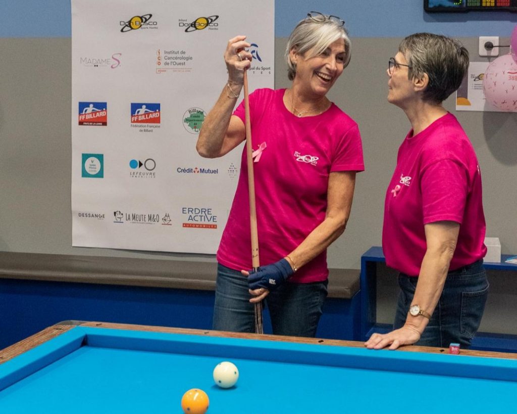 Diane Ausser et une de ses partenaires durant l'évènement "Billard pour Elles" en octobre dernier.